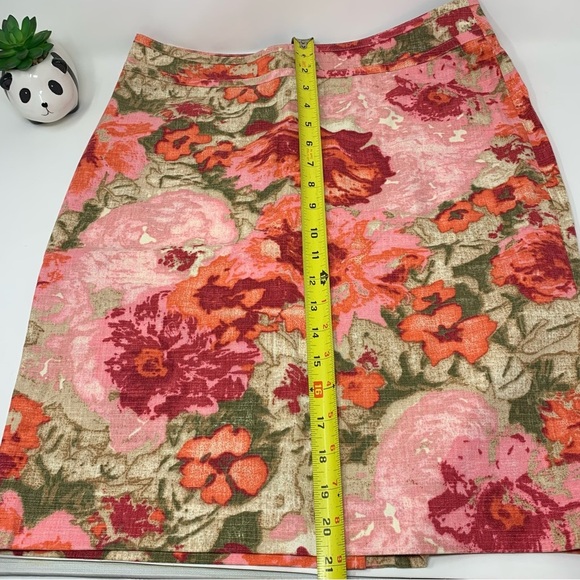 Talbots Floral Pencil Skirt. NWOT. I accidentally ripped the tag off. - Picture 6 of 11